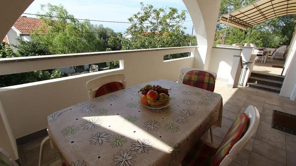 Apartment Malinska 22 0*,  Croatia