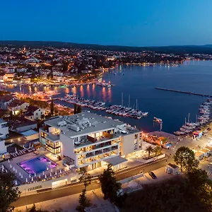 5* Hotel Luxury Riva