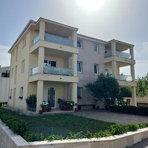  Apartment Sven