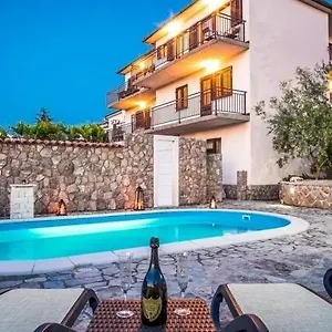  Apartment Bubi